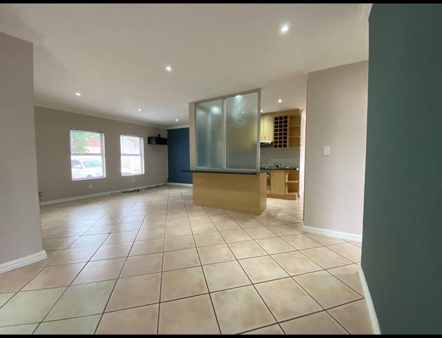 3 BEDROOM FREESTANDING TO LET IN PARKLANDS